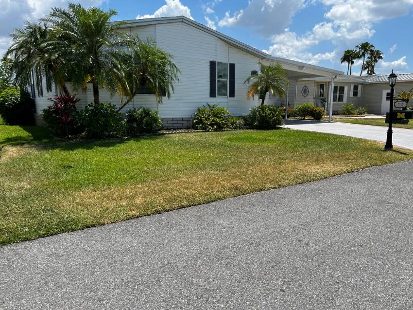 1276 Las Brisas Lane a Winter Haven, FL Mobile or Manufactured Home for Sale